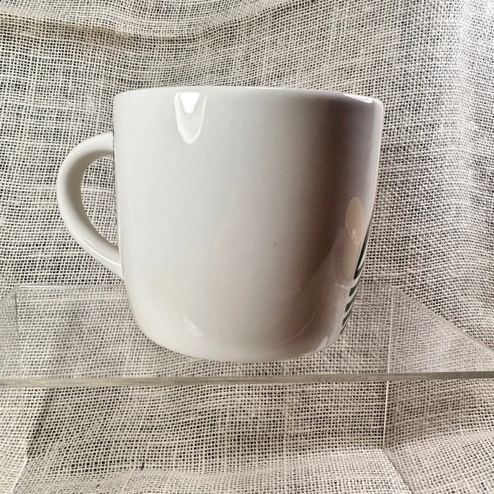 Starbucks Siren‎ Logo Coffee Mug 16.9 oz White Green 2017